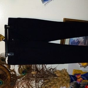 Cropped black pants
